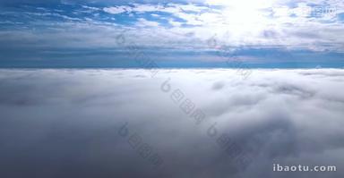 无人机在<strong>云端</strong>拍摄、云海、云层